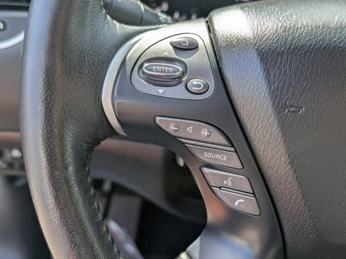 Used 2019 Nissan Pathfinder Platinum image 35