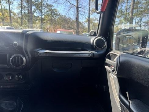 Used 2013 Jeep Wrangler Unlimited Sport image 24