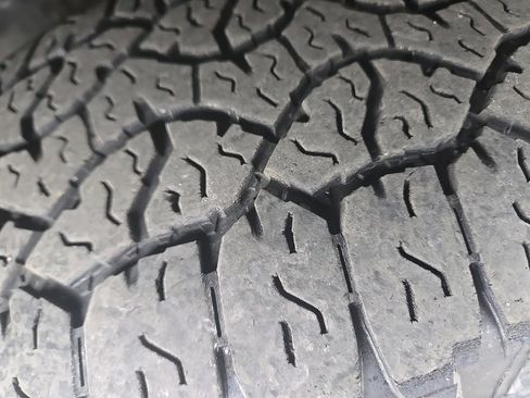 Used 2023 Ford Transit 250 Low Roof AWD w/ Exterior Upgrade Package image 35