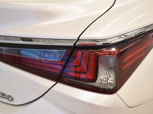 Used 2021 Lexus ES 250 w/ Premium Package AWD/4WD image 12
