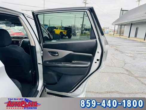 Used 2023 Nissan Murano S image 55