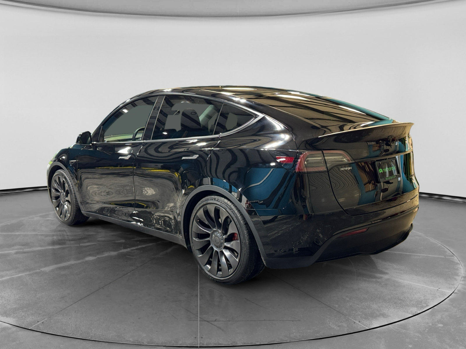 Used 2024 Tesla Model Y Performance AWD/4WD image 2