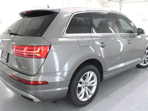 Used 2017 Audi Q7 3.0T Premium Plus image 29