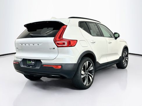 Used 2023 Volvo XC40 B5 Ultimate w/ Protection Package Premier AWD/4WD image 9