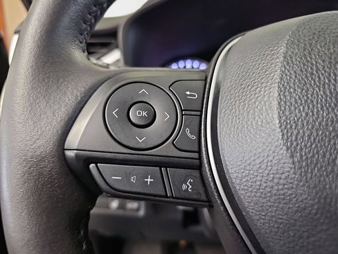 Used 2022 Toyota RAV4 XLE Premium AWD/4WD image 20