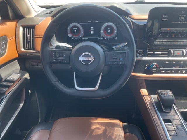 Used 2024 Nissan Pathfinder Platinum w/ Cargo Package AWD/4WD image 10
