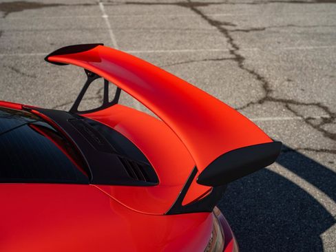 Used 2016 Porsche 911 GT3 RS image 19