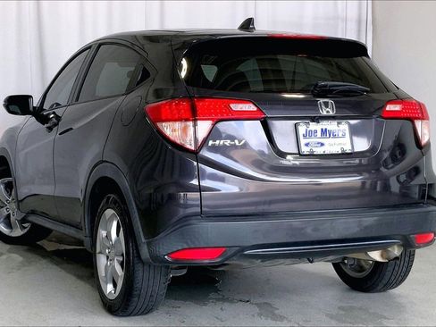 Used 2017 Honda HR-V EX image 10