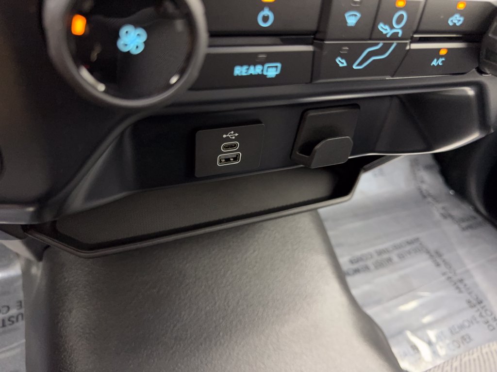 Used 2025 Ford F150 XL w/ Equipment Group 103A High AWD/4WD image 63