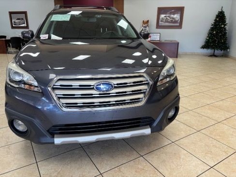 Used 2016 Subaru Outback 2.5i Limited image 2