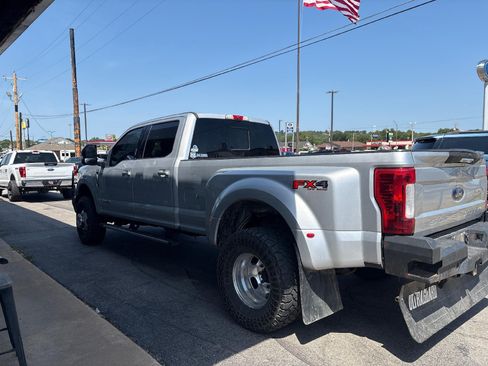 Used 2017 Ford F350 Lariat w/ FX4 Off-Road Package AWD/4WD image 3