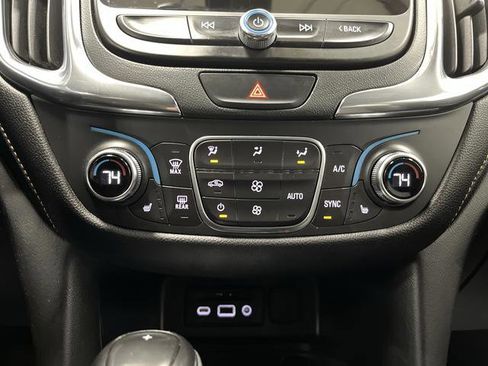 Used 2020 Chevrolet Equinox Premier w/ LPO, Floor Liner Package image 18