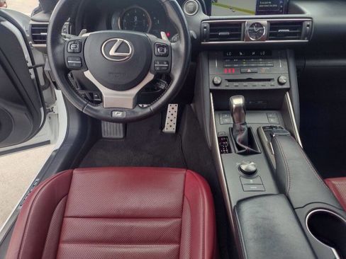 Used 2019 Lexus IS 300 image 20