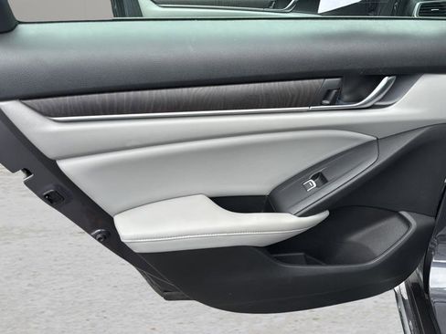 Used 2018 Honda Accord EX-L image 14