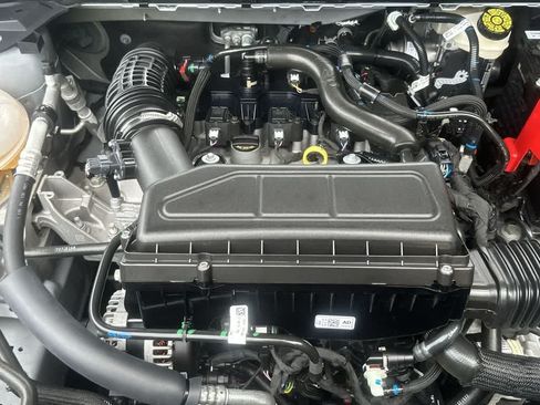 Used 2025 Ford Escape Active w/ Tech Pack #1 AWD/4WD image 19