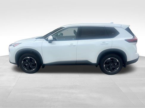 New 2026 Nissan Rogue SV image 3