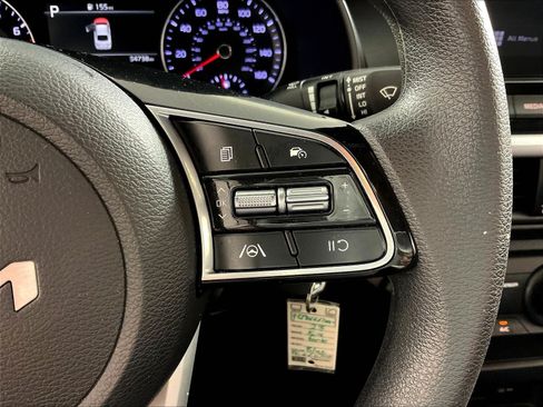 Used 2023 Kia Forte LXS w/ LXS Technology Package FWD image 11