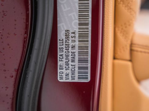 New 2025 Jeep Grand Cherokee Summit image 43