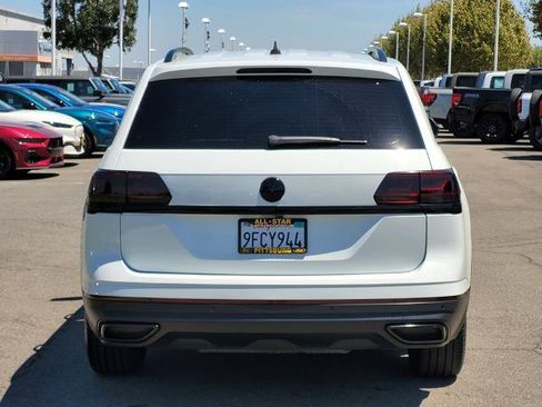 Used 2023 Volkswagen Atlas SE w/ Black Wheel Package FWD image 5