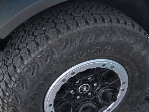 Used 2024 Ford Bronco Badlands AWD/4WD image 10