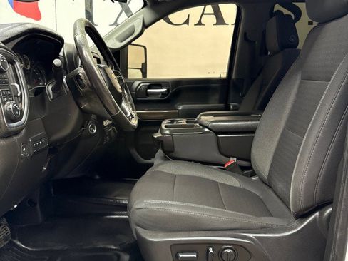 Used 2022 Chevrolet Silverado 2500 LT w/ Convenience Package image 29