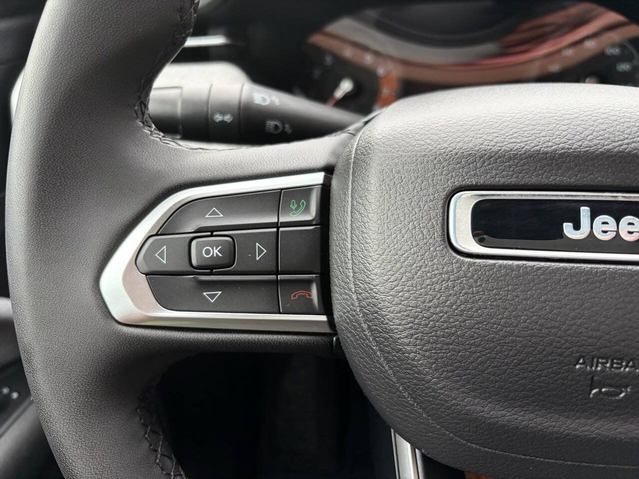 Used 2024 Jeep Compass Latitude AWD/4WD image 14