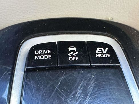 Used 2021 Toyota Corolla LE w/ Carpet Mat Package (TMS) image 20