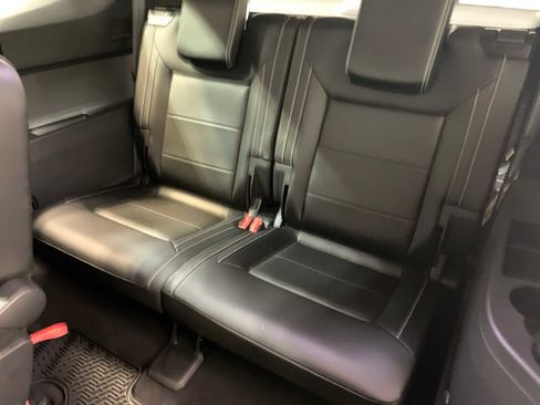 Used 2022 Volkswagen Atlas SE image 6