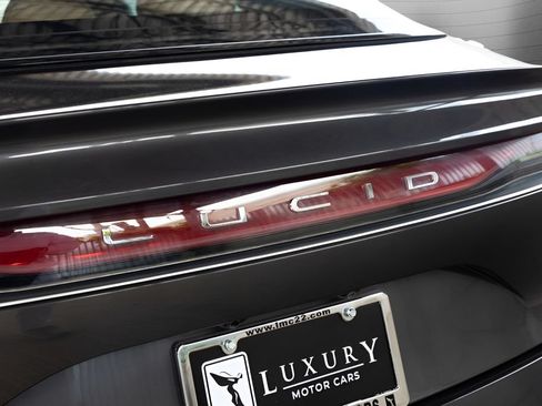 Used 2023 Lucid Air Touring AWD/4WD image 18