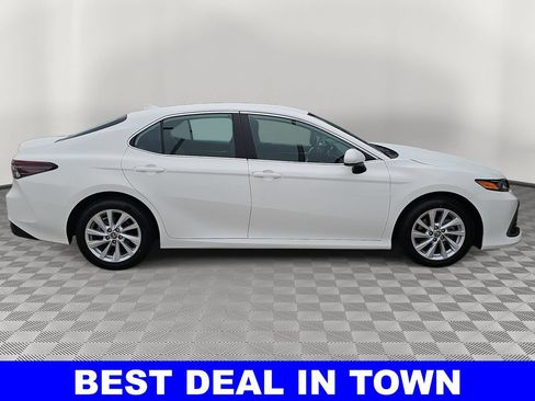 Used 2023 Toyota Camry LE FWD image 2