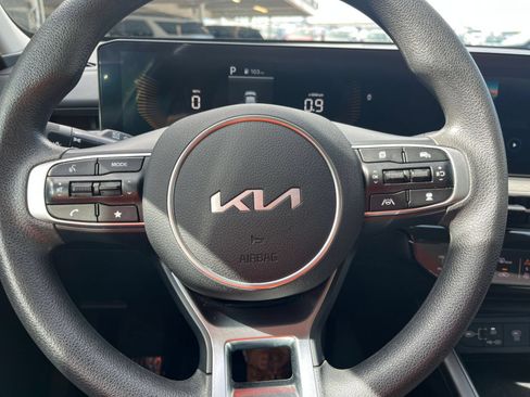 Used 2025 Kia K5 LXS FWD image 29