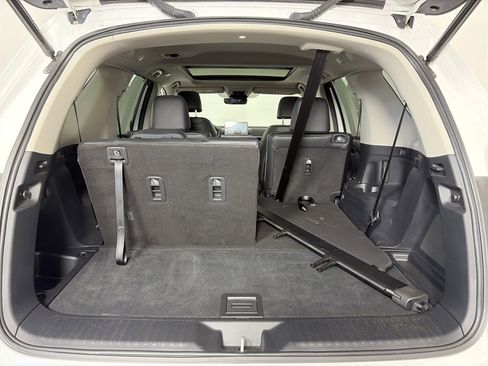 Used 2025 Honda Pilot Elite image 26