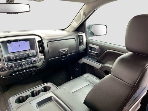 Used 2018 Chevrolet Silverado 1500 LT AWD/4WD image 24