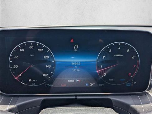 Used 2023 Mercedes-Benz C 300 Sedan image 9
