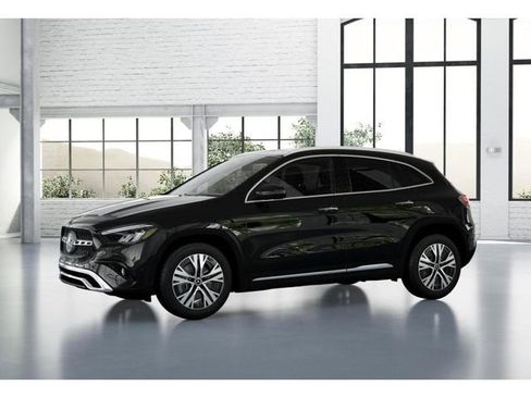 Certified 2026 Mercedes-Benz GLA 250 4MATIC image 37