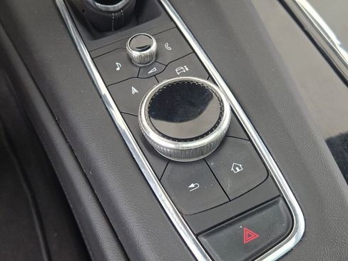 Used 2023 Cadillac Escalade Sport AWD/4WD image 31