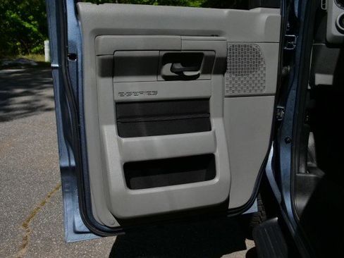 Used 2013 Ford E-350 and Econoline 350 XL w/ PWR Windows & Locks Group image 21