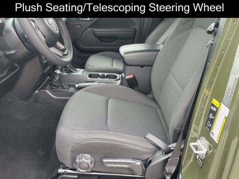 Used 2023 Jeep Gladiator Sport image 12