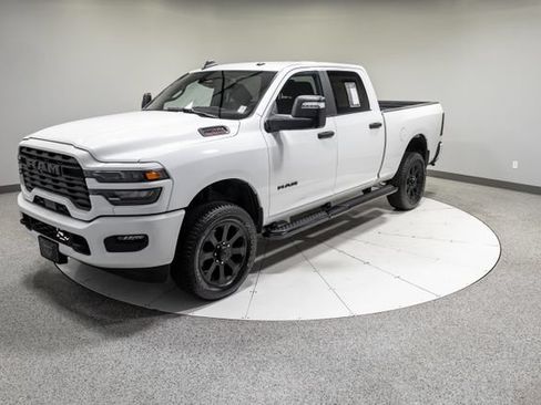 Used 2025 RAM 2500 Big Horn AWD/4WD image 33