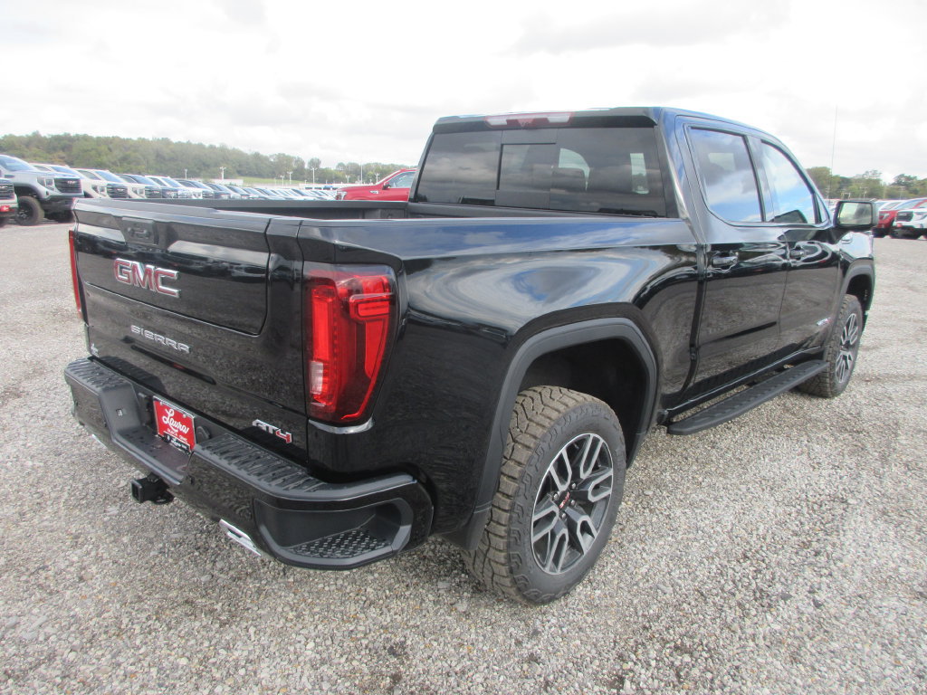 New 2026 GMC Sierra 1500 AT4 w/ AT4 Premium Package AWD/4WD image 4