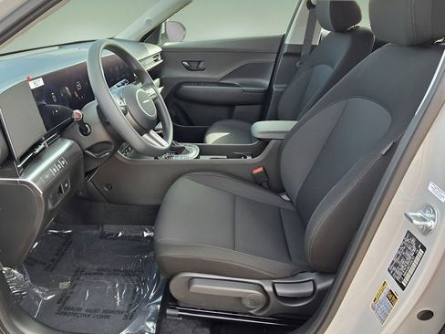 New 2026 Hyundai Kona SE image 11