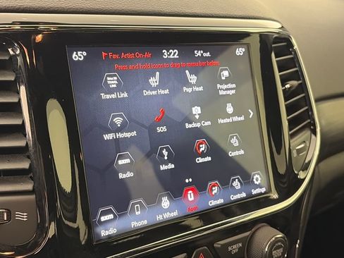 Used 2019 Jeep Grand Cherokee Altitude image 19