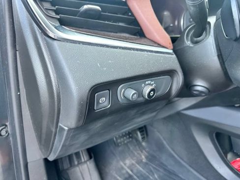 Used 2019 Buick Enclave Avenir w/ Avenir Technology Package AWD/4WD image 39
