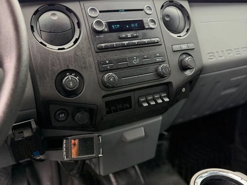 Used 2015 Ford F250 XL w/ XL Value Package AWD/4WD image 13