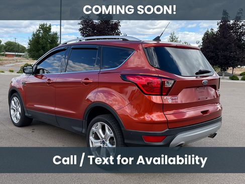 Used 2019 Ford Escape Titanium AWD/4WD image 4