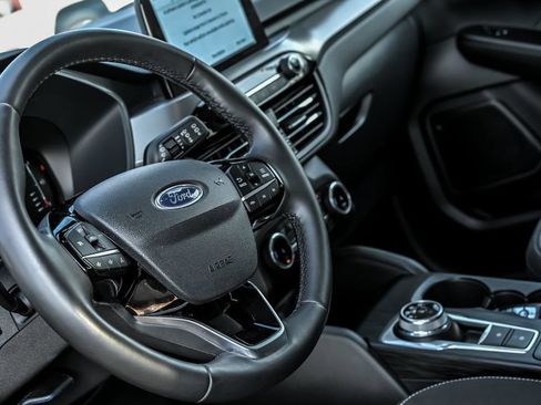 Used 2023 Ford Escape Active AWD/4WD image 18