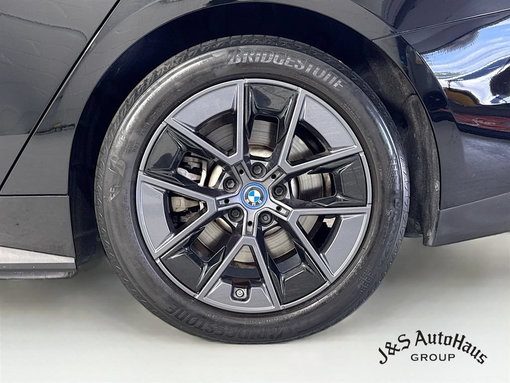 Used 2023 BMW i4 eDrive40 w/ Premium Package RWD image 39