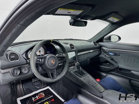 Used 2025 Porsche 718 Cayman GT4 RS image 10