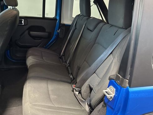 Used 2023 Jeep Wrangler Sport S image 21