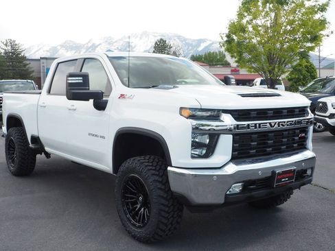 Used 2020 Chevrolet Silverado 2500 LT w/ All Star Edition AWD/4WD image 3
